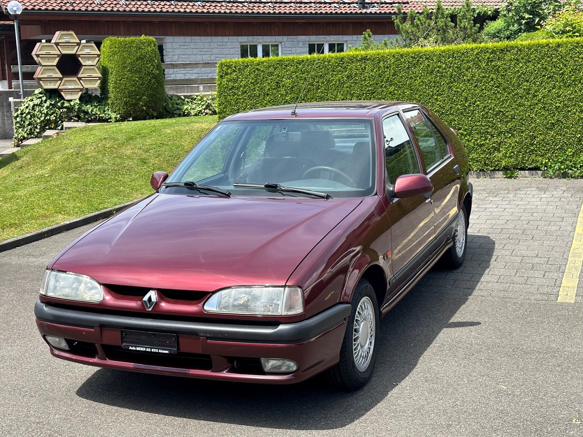 RENAULT R19 1.8 Baccara ABS-image-3