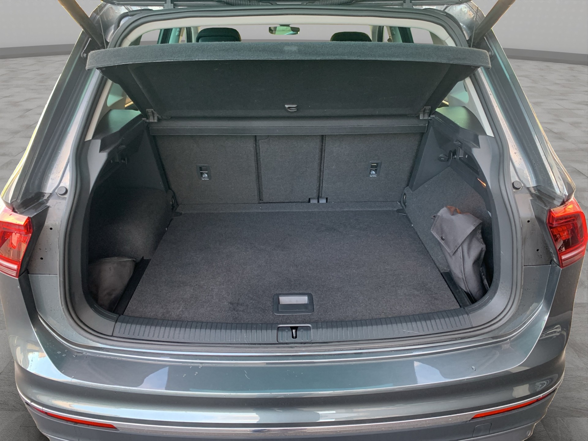 VW Tiguan 2.0TSI Highline 4Motion DSG-image-19