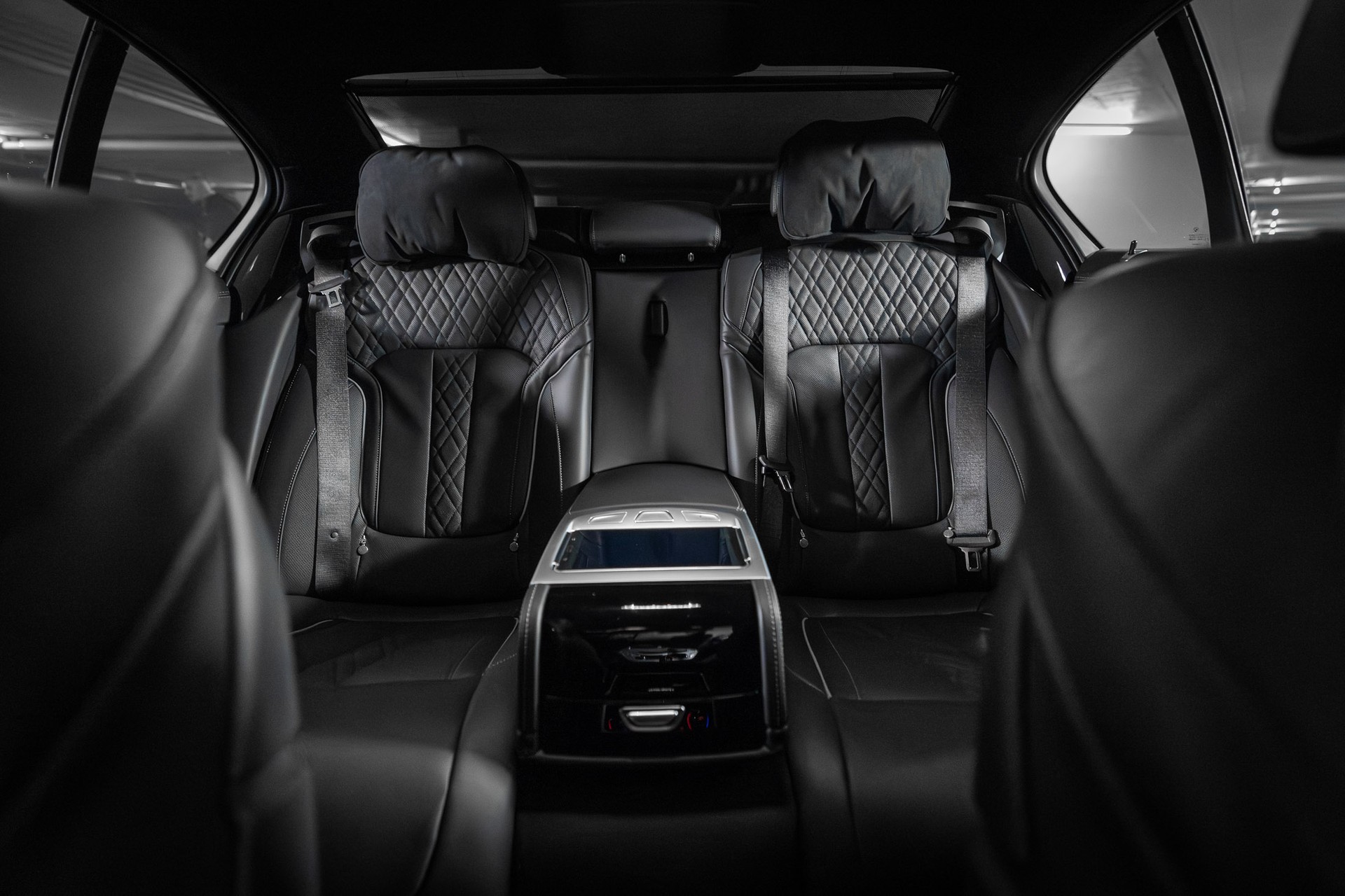 BMW 740d xDrive Steptronic-image-14