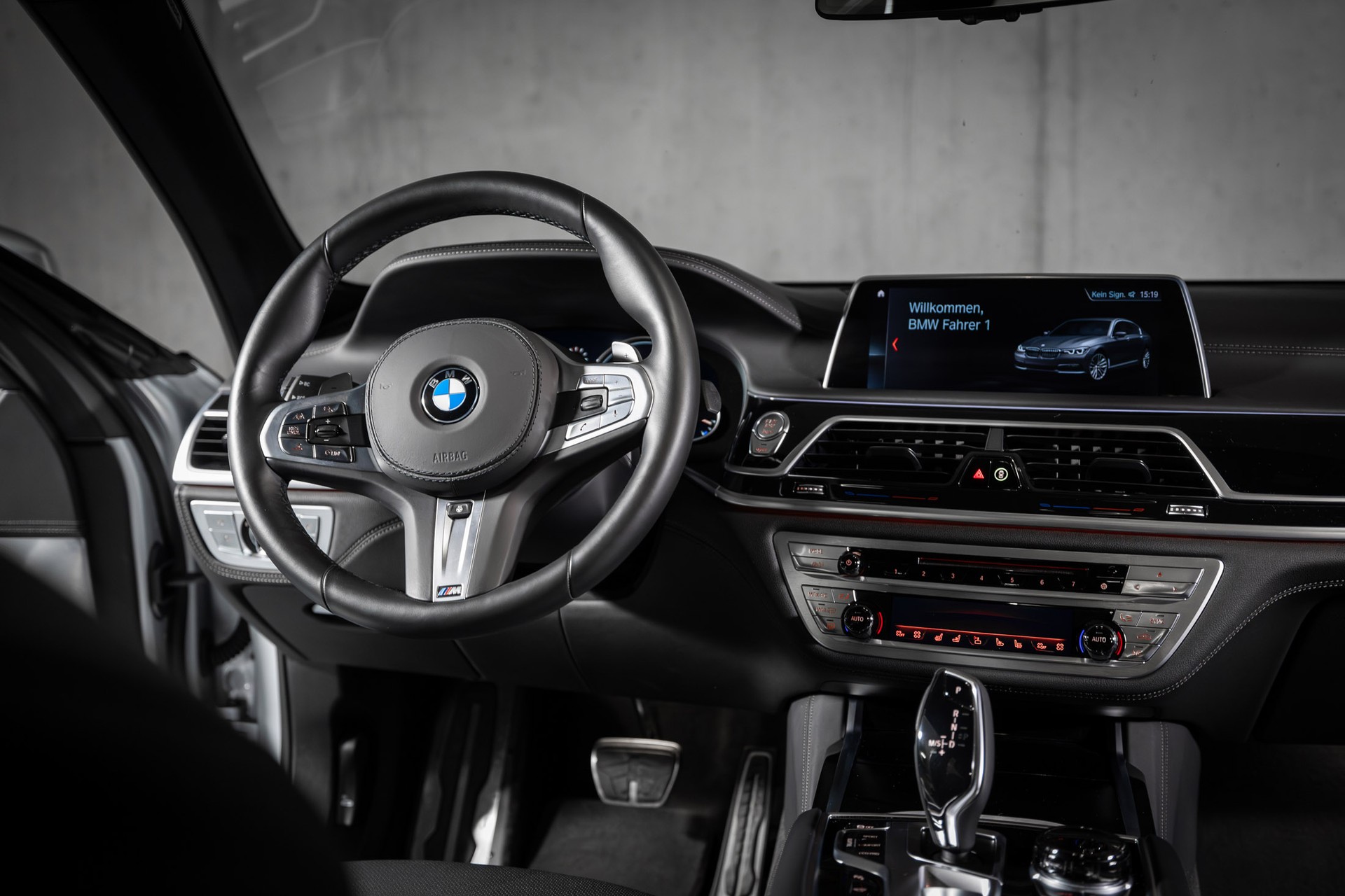 BMW 740d xDrive Steptronic-image-11
