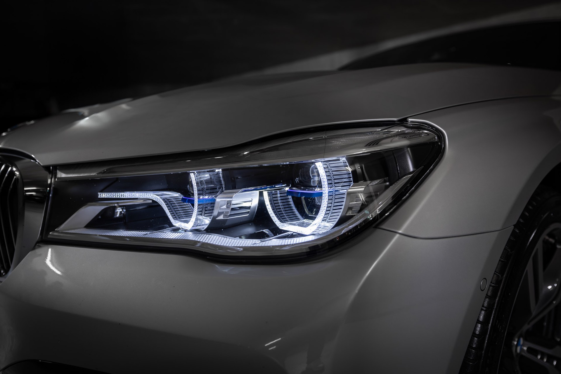 BMW 740d xDrive Steptronic-image-5
