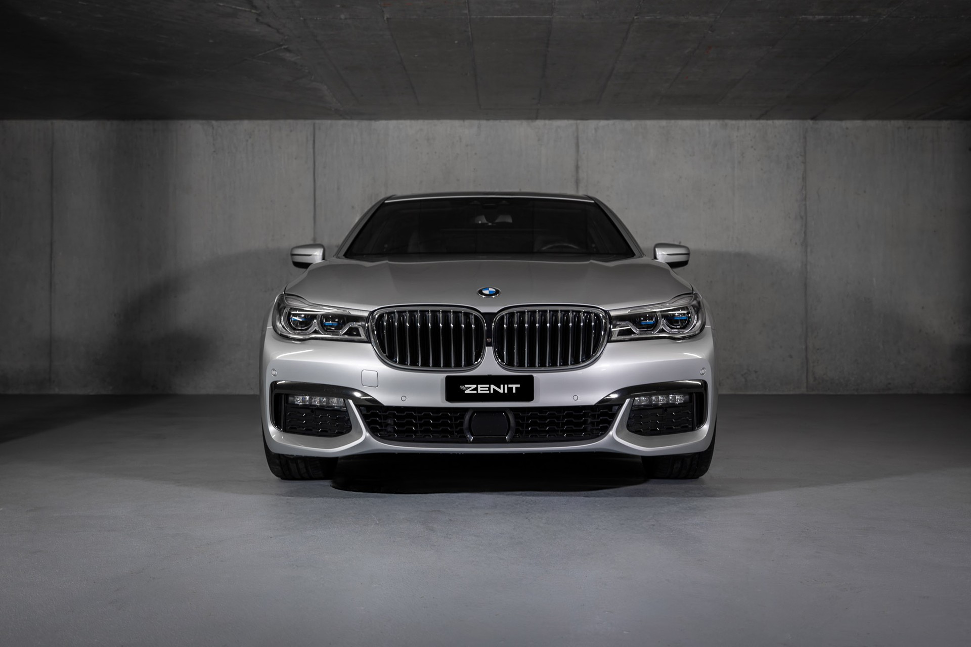BMW 740d xDrive Steptronic-image-2