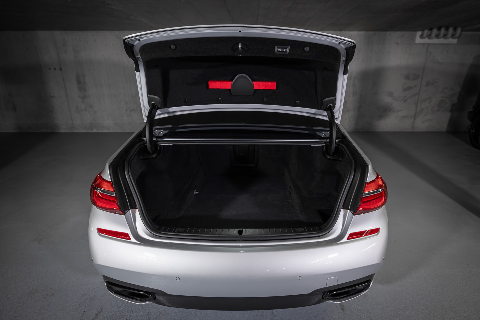 BMW 740d xDrive Steptronic-image-8