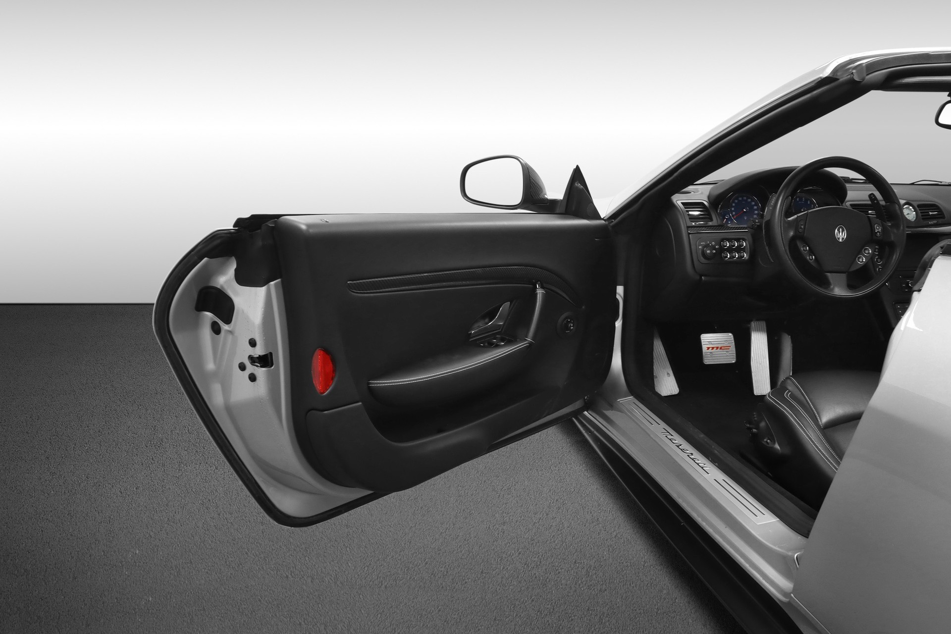 MASERATI GranCabrio Automatica-image-9
