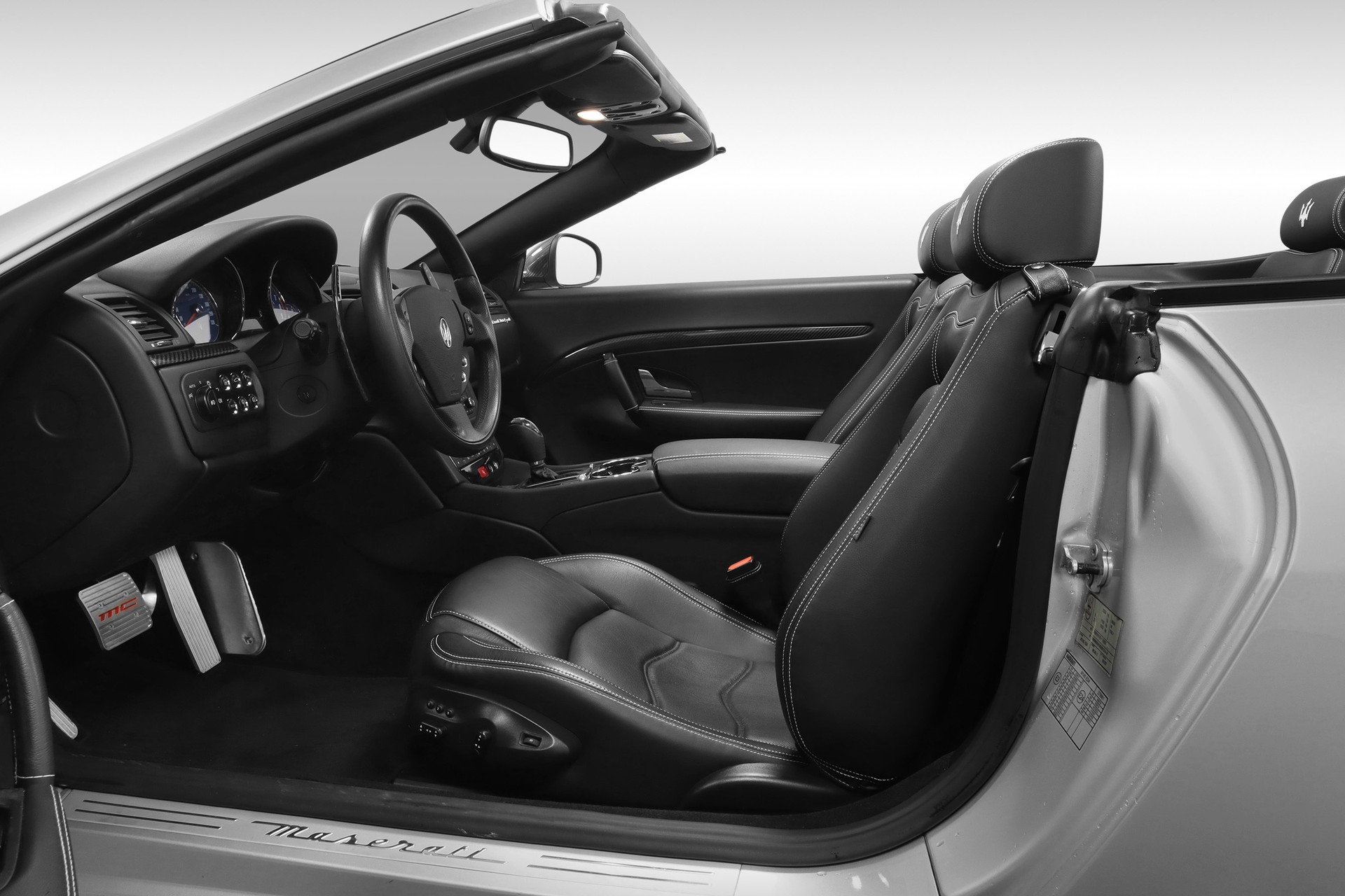 MASERATI GranCabrio Automatica-image-12