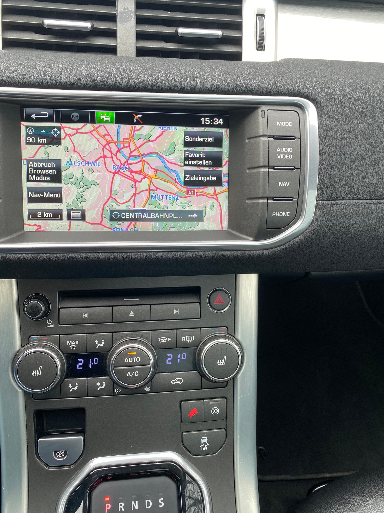 LAND ROVER Range Rover Evoque 2.2 SD4 Pure AT9-image-15