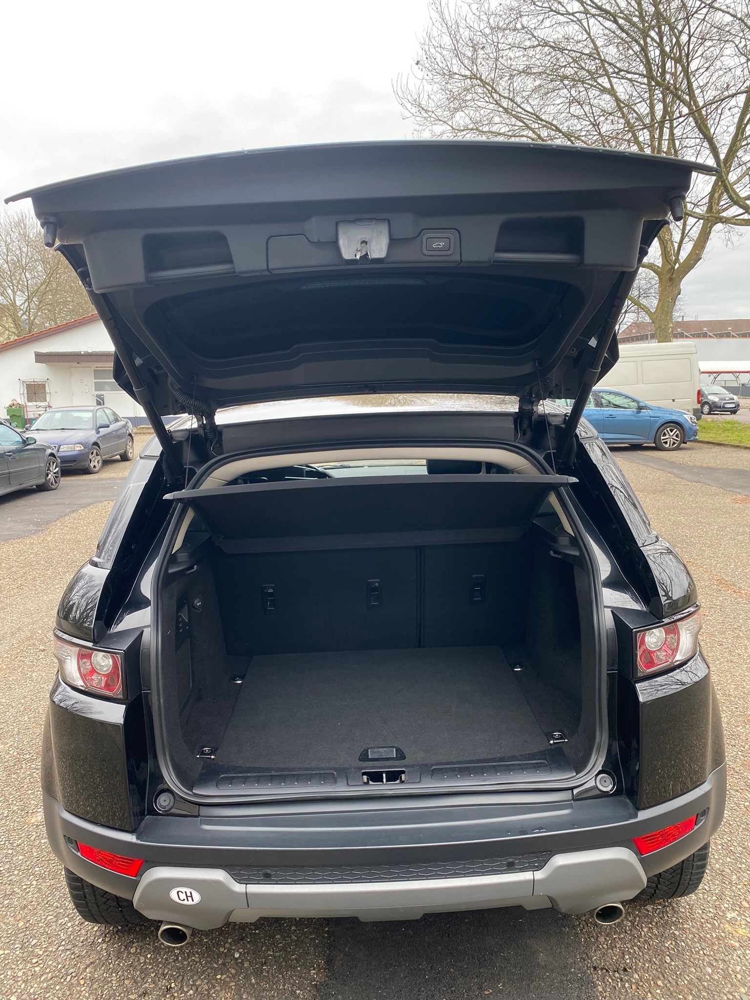 LAND ROVER Range Rover Evoque 2.2 SD4 Pure AT9-image-9