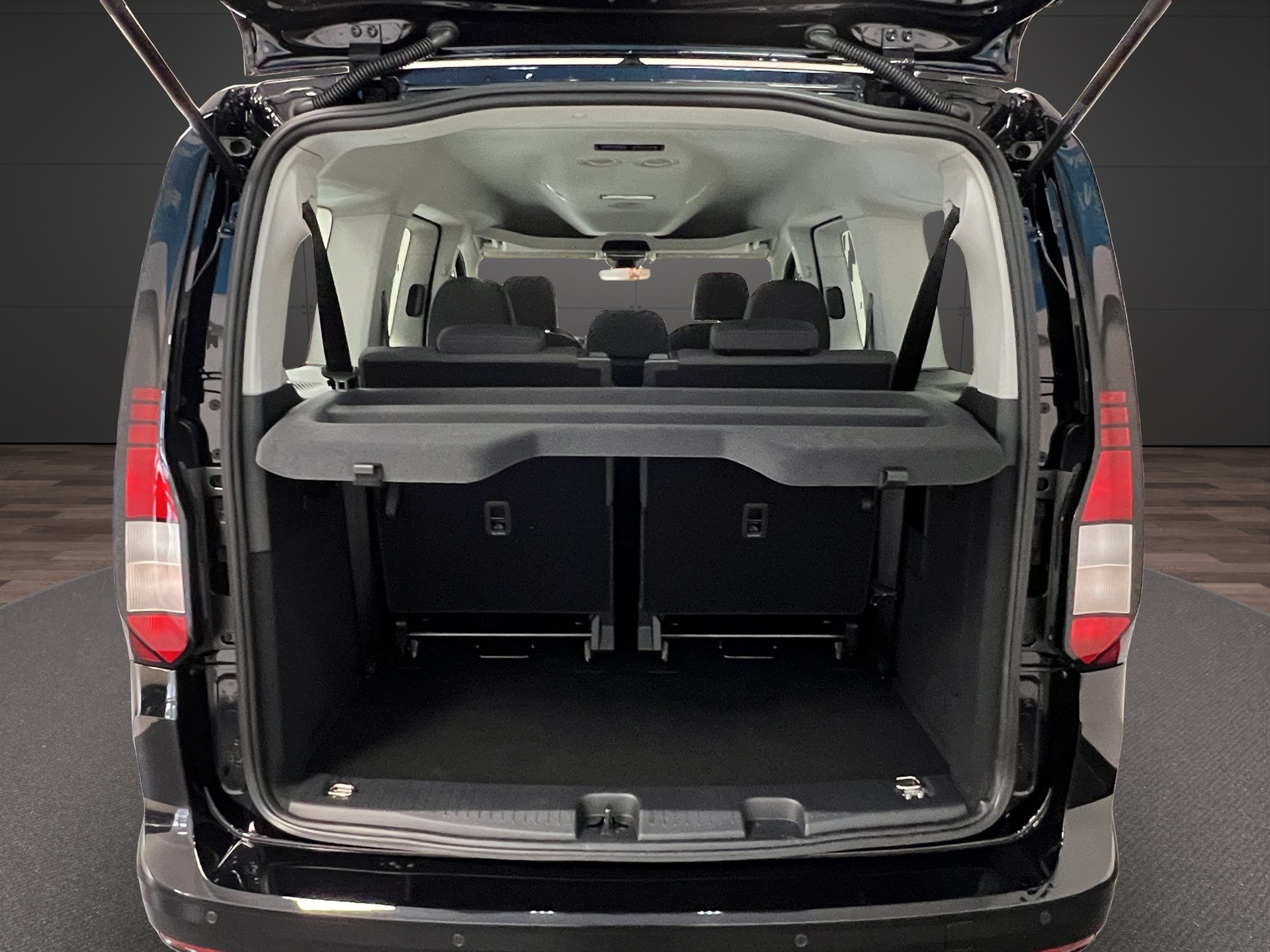 VW Caddy Maxi 1.5 TSI Life DSG-image-11