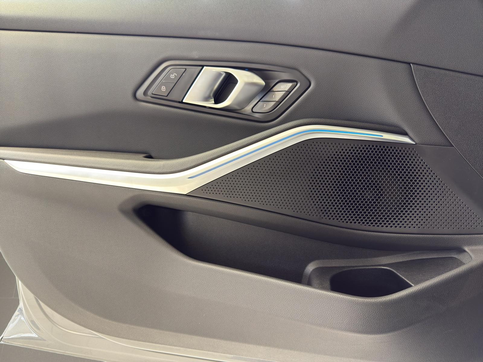BMW 320d xDrive M Sport-image-14