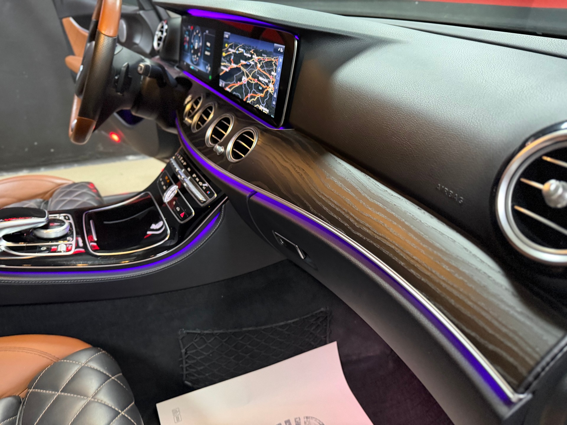 MERCEDES-BENZ E 350 d AMG LINE 9G-Tronic-image-11