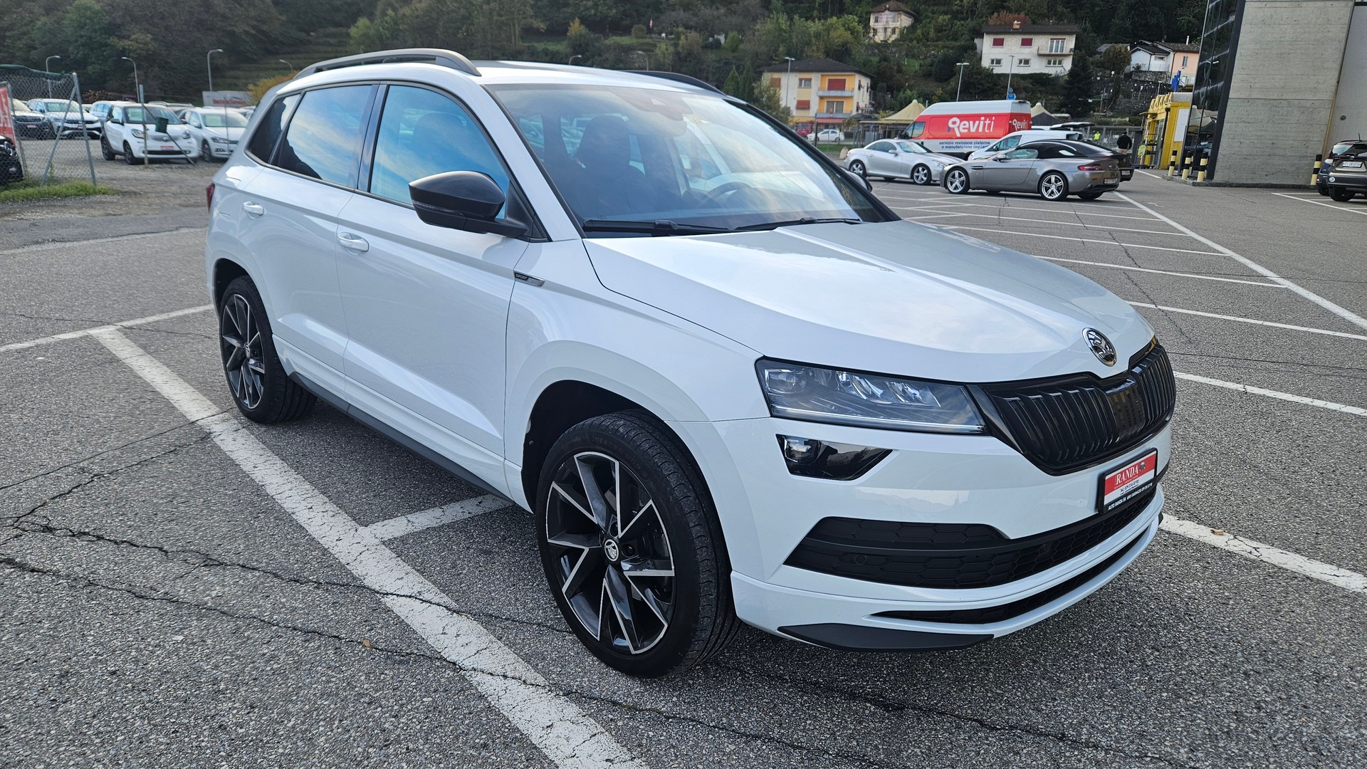 SKODA Karoq 2.0 TDI CR SportLine 4x4 DSG-image-1