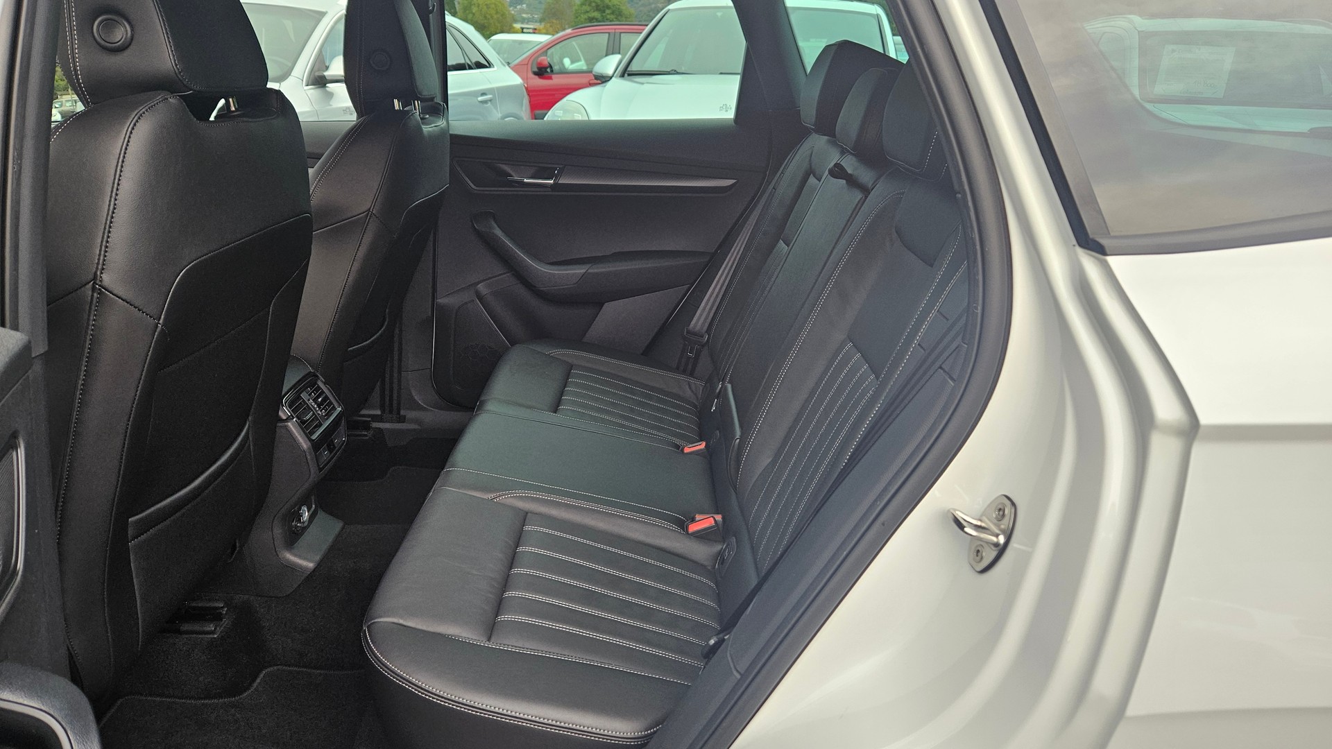 SKODA Karoq 2.0 TDI CR SportLine 4x4 DSG-image-7