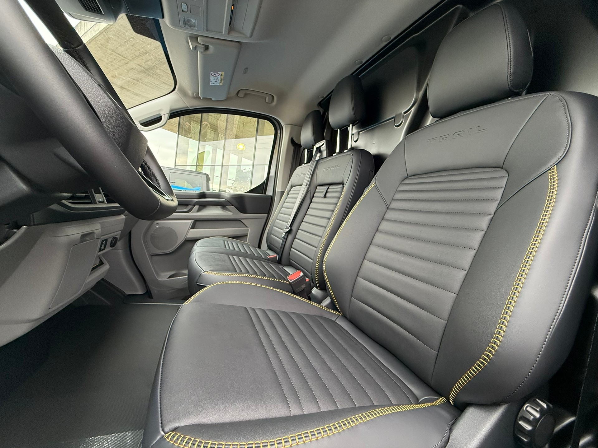 FORD Transit Custom Van 320 L1H1 Trail Automat AWD 4x4-image-7