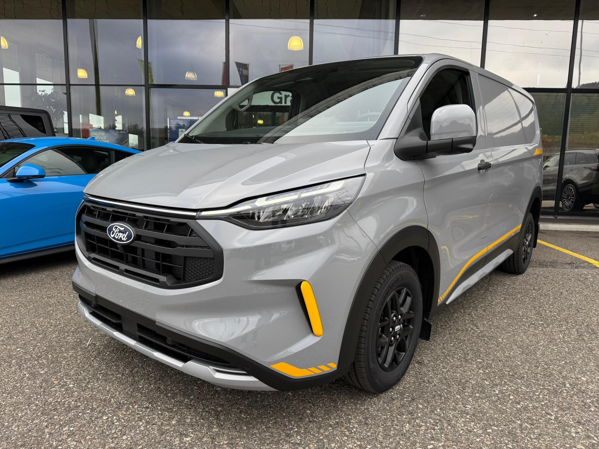 FORD Transit Custom Van 320 L1H1 Trail Automat AWD 4x4-image-0