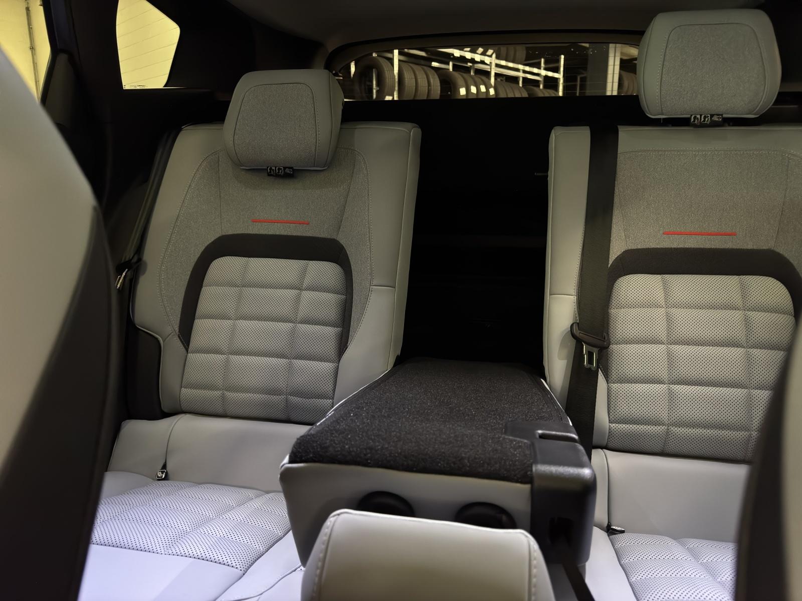 CITROEN e-C5 Aircross Max-image-13