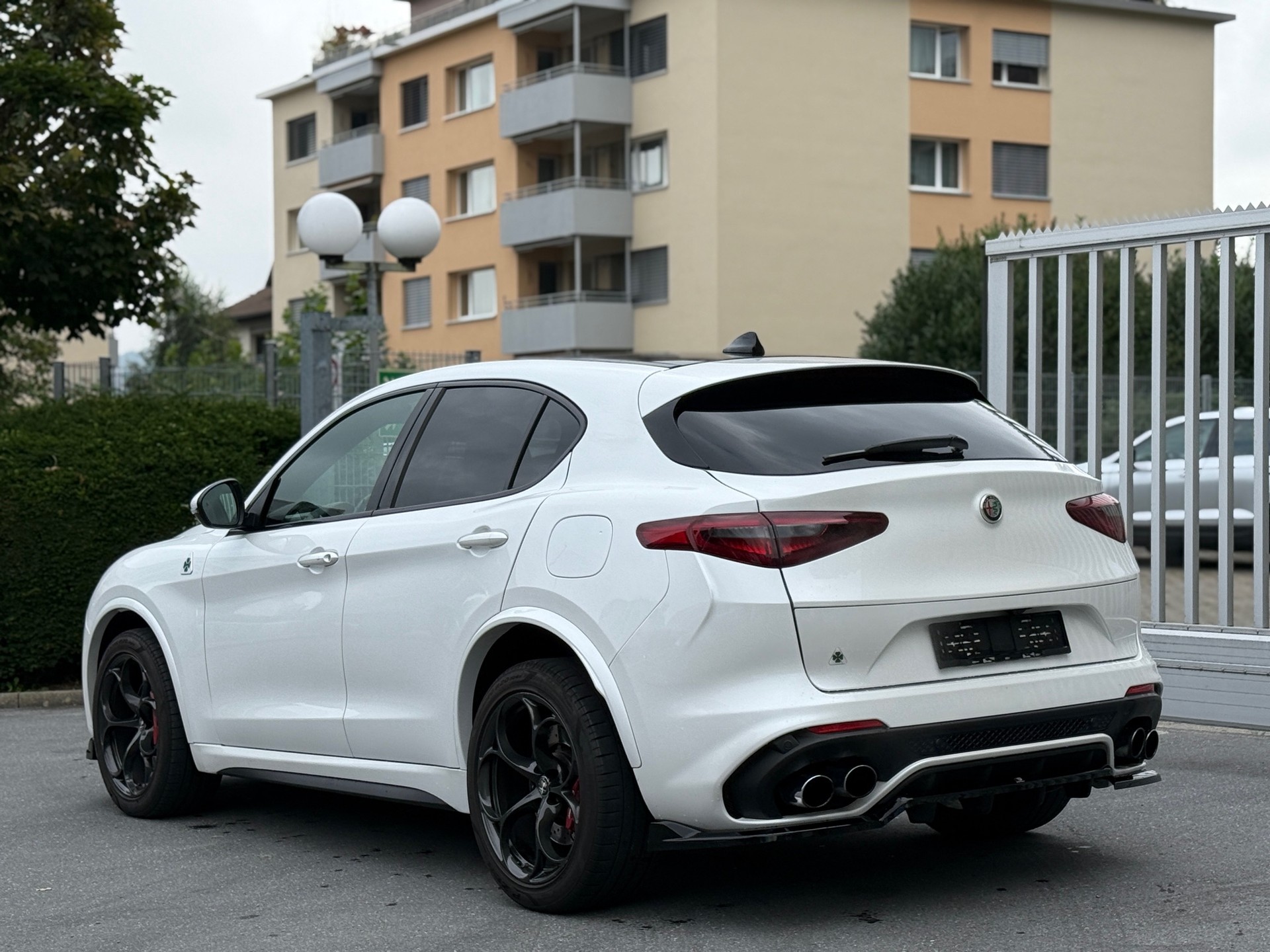ALFA ROMEO Stelvio 2.9 V6 Quadrifoglio Q4 Automatic-image-2