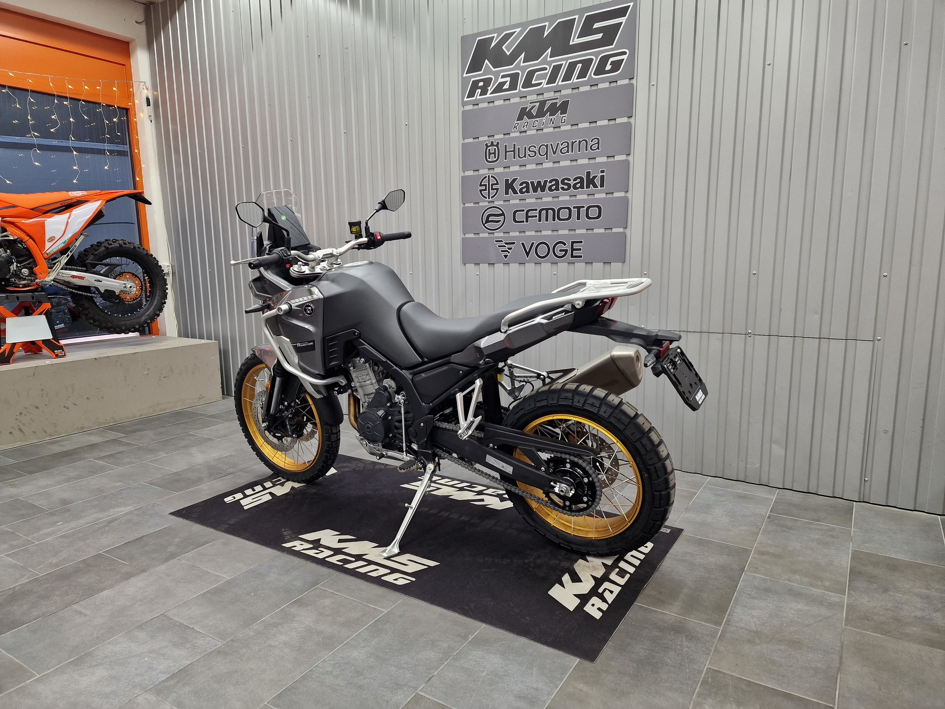 KOVE 800X PRO-showroom-element-3