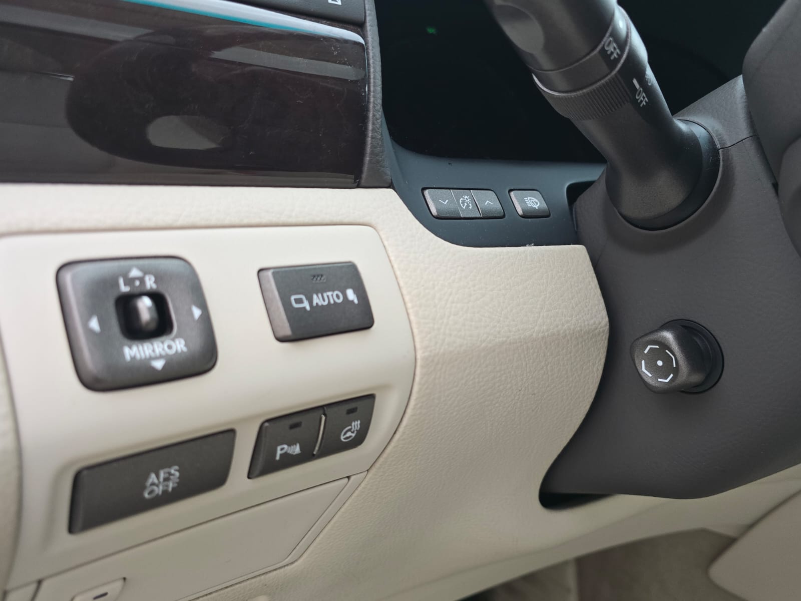 LEXUS LS 460 Automatic-image-9