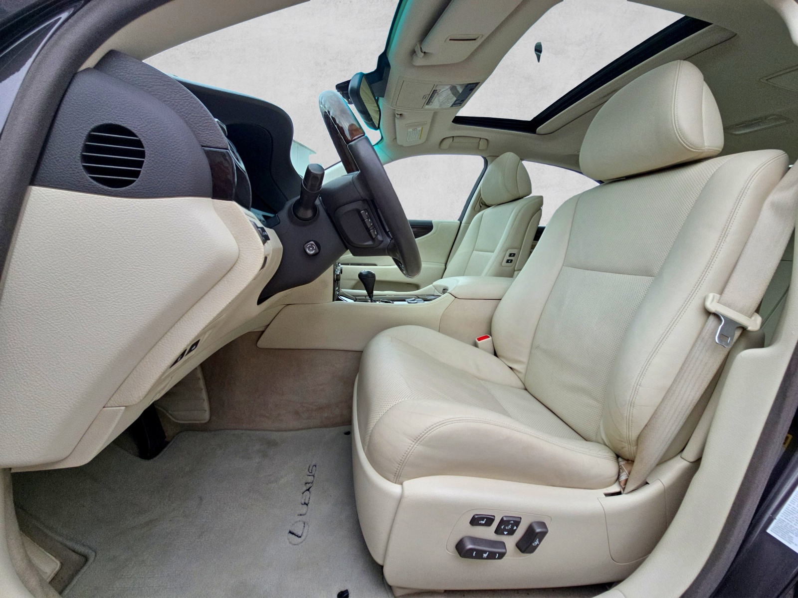 LEXUS LS 460 Automatic-image-10