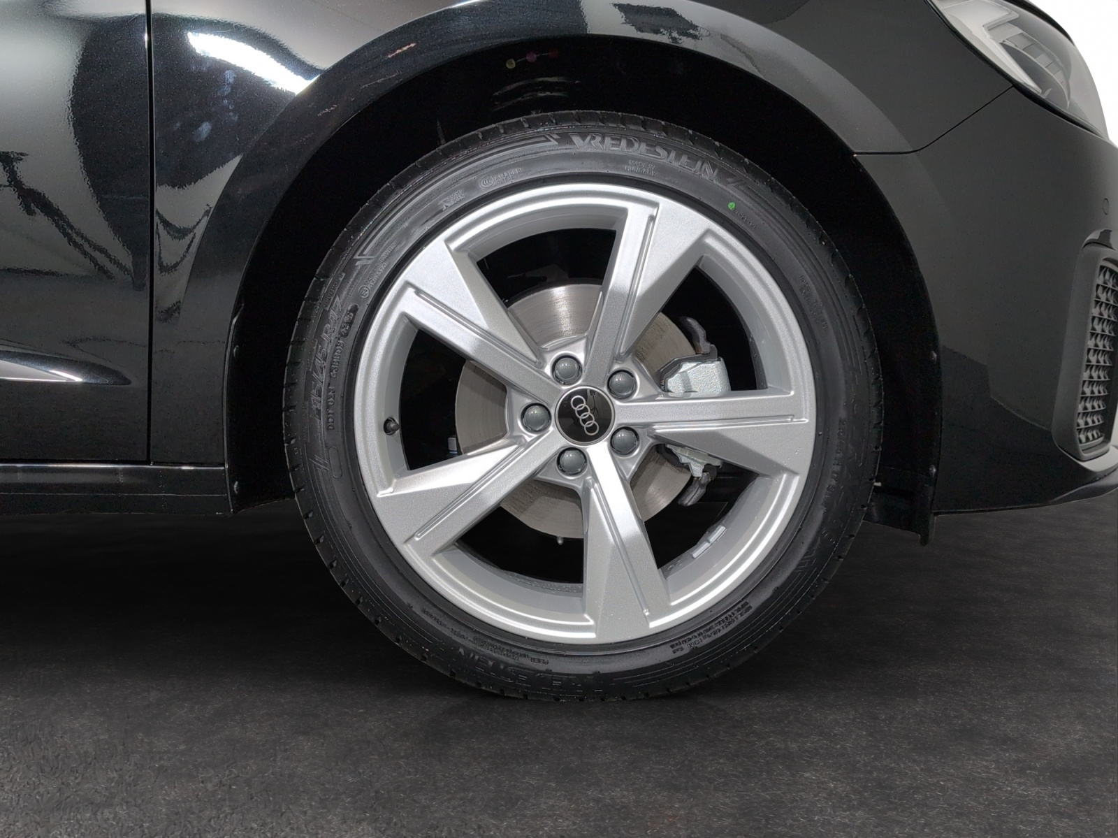 AUDI A1 Sportback 30 TFSI Attraction S-tronic-image-4