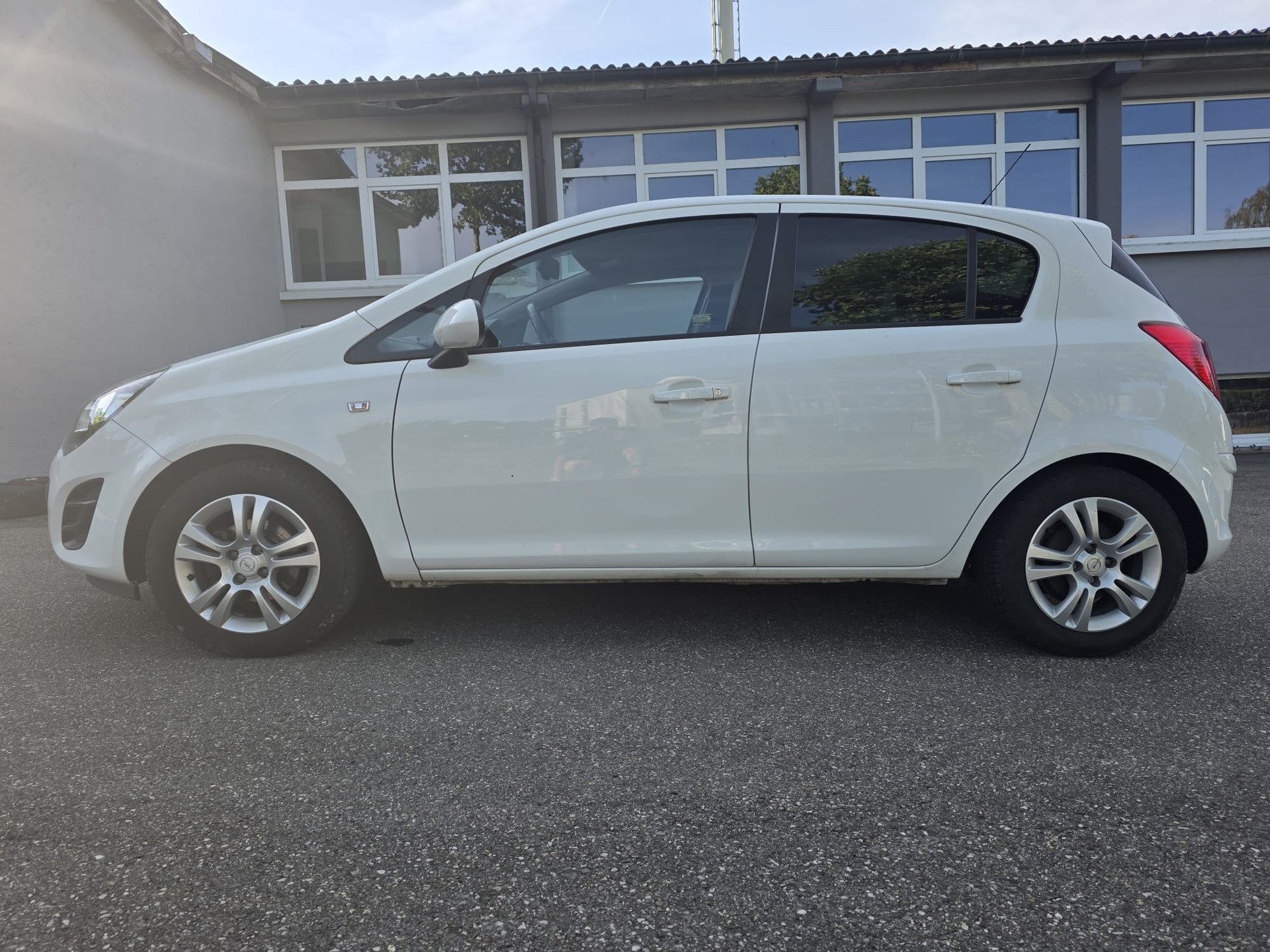 OPEL Corsa 1.4 TP Final Edition-image-5
