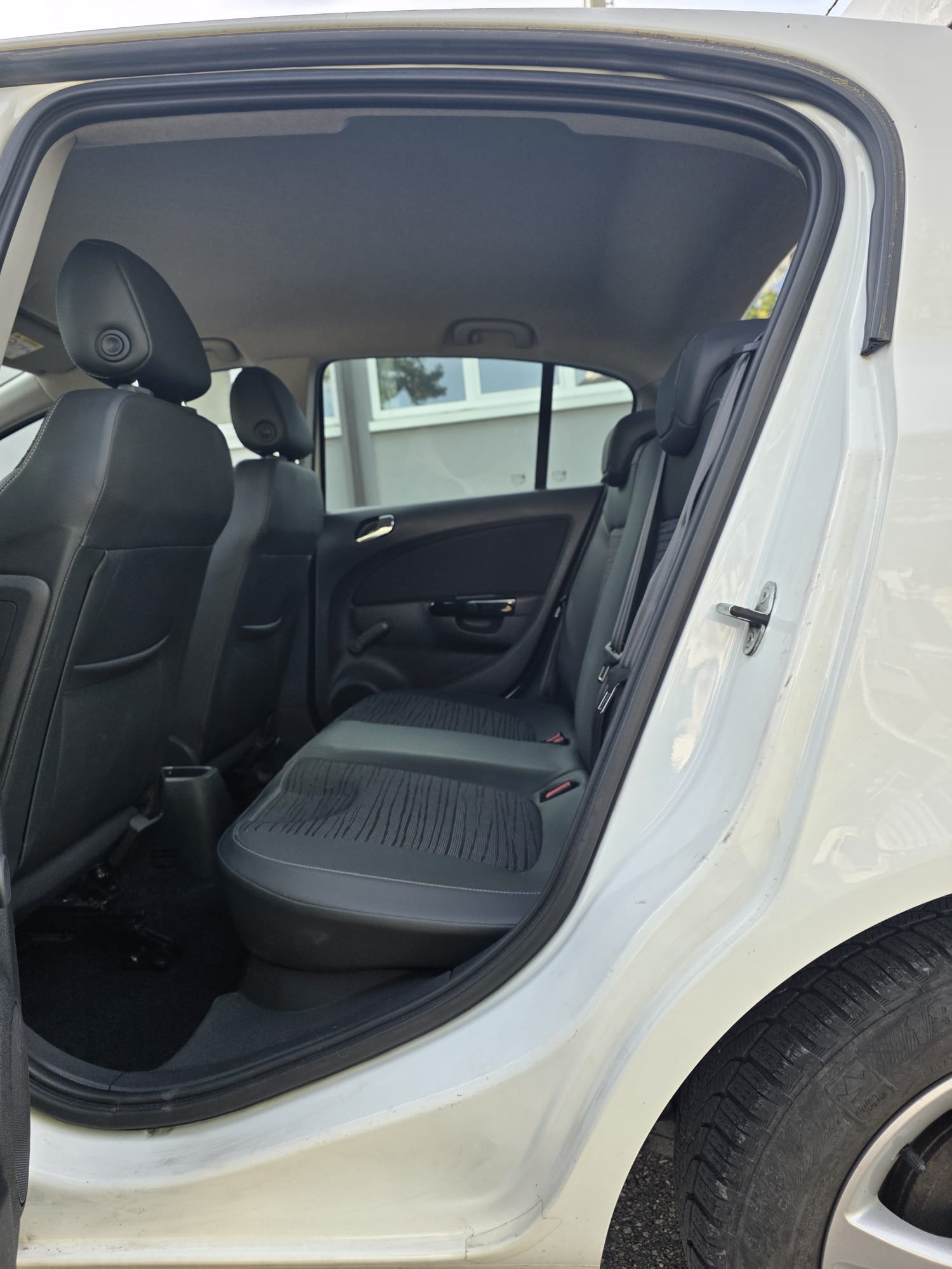 OPEL Corsa 1.4 TP Final Edition-image-11