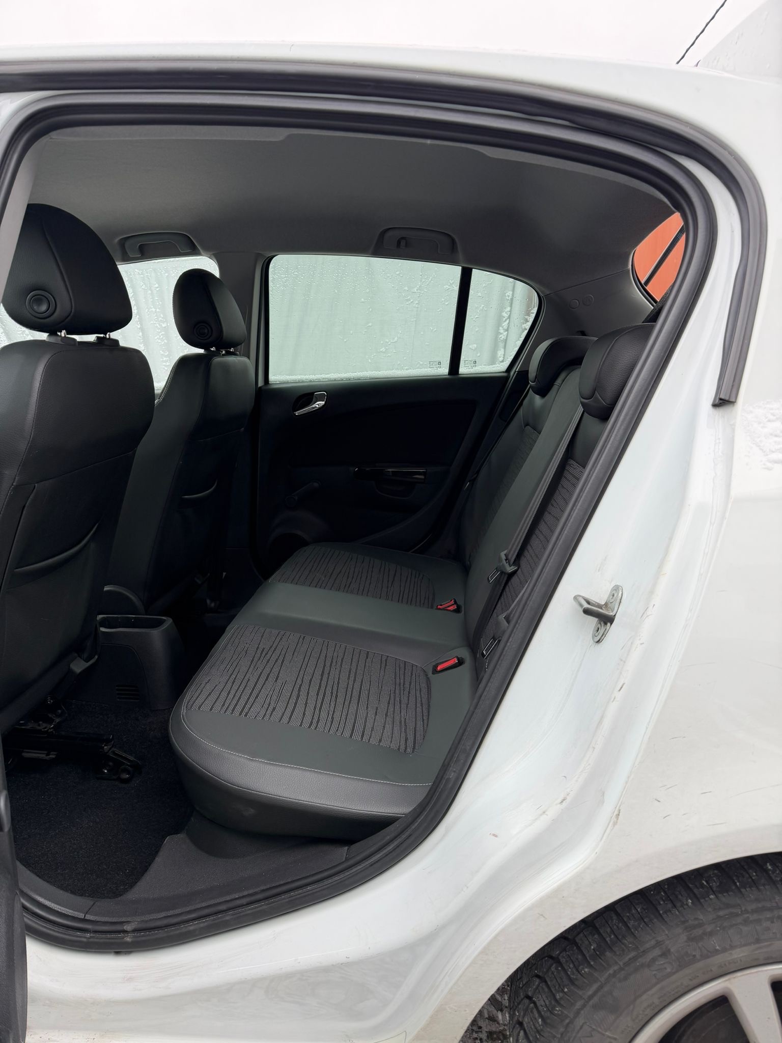 OPEL Corsa 1.4 TP Final Edition-image-8