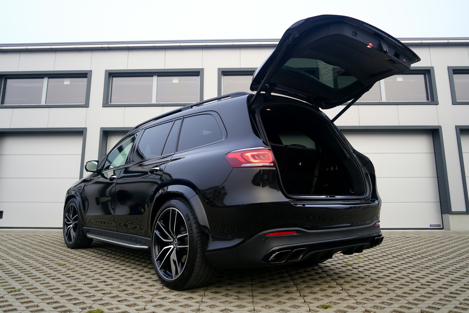 MERCEDES-BENZ GLS 580 AMG Line 4Matic 9G-Tronic (CH)-image-11