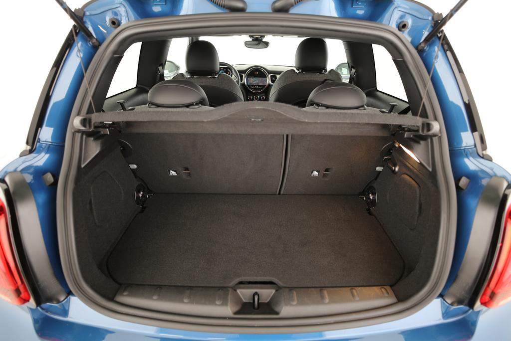 MINI F56 Cooper SE-image-11