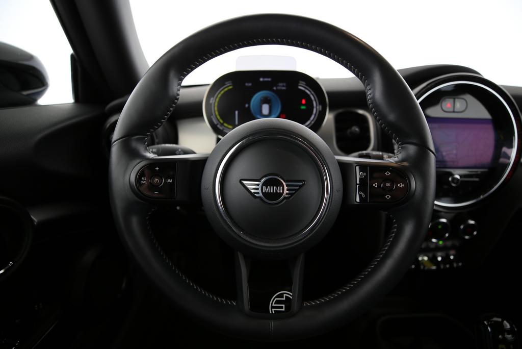 MINI F56 Cooper SE-image-4