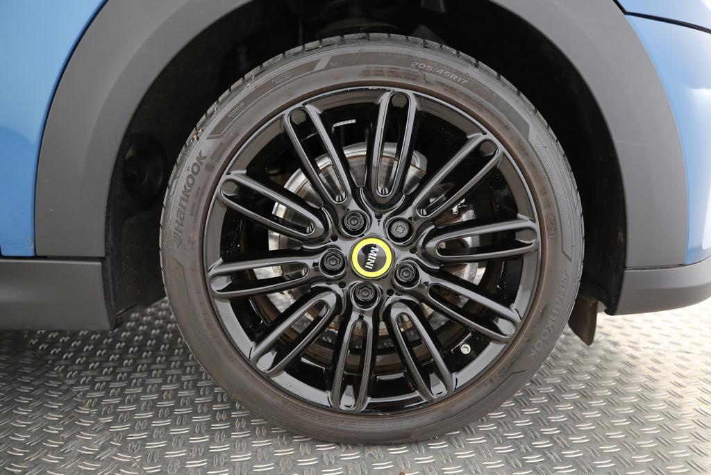 MINI F56 Cooper SE-image-10