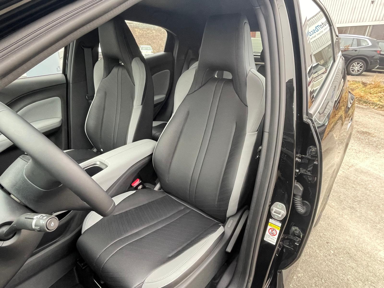BYD Dolphin Surf 30 kWh Active-image-10