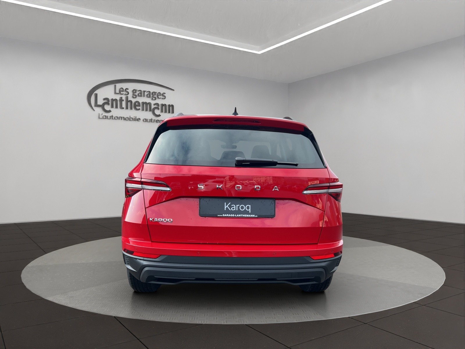 SKODA Karoq 1.5 TSI Dynamic DSG-image-3