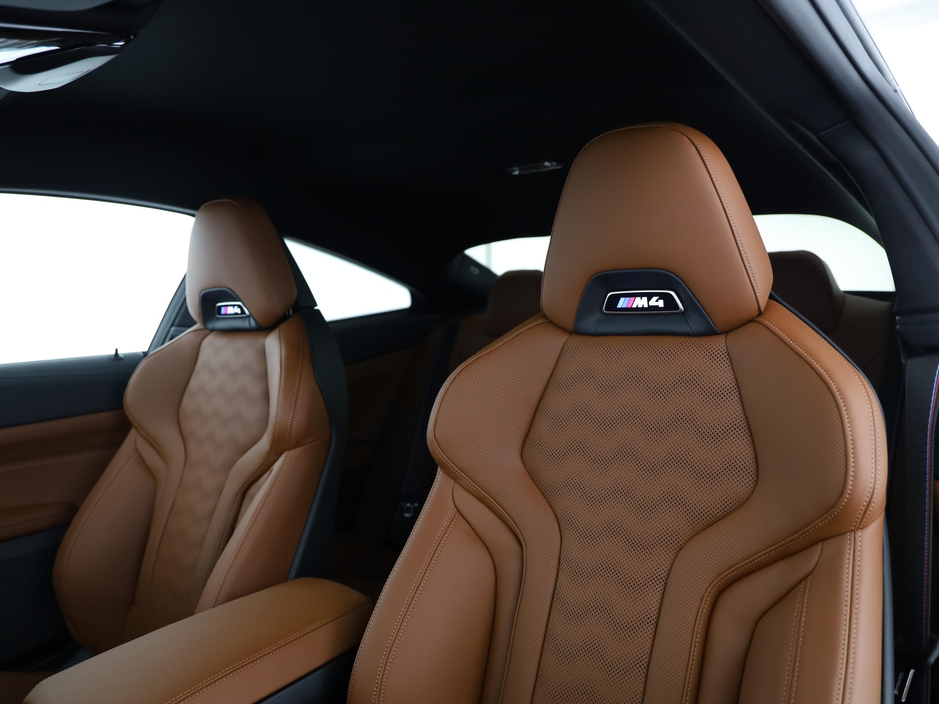 BMW M4 Competition xDrive Coupé-image-12