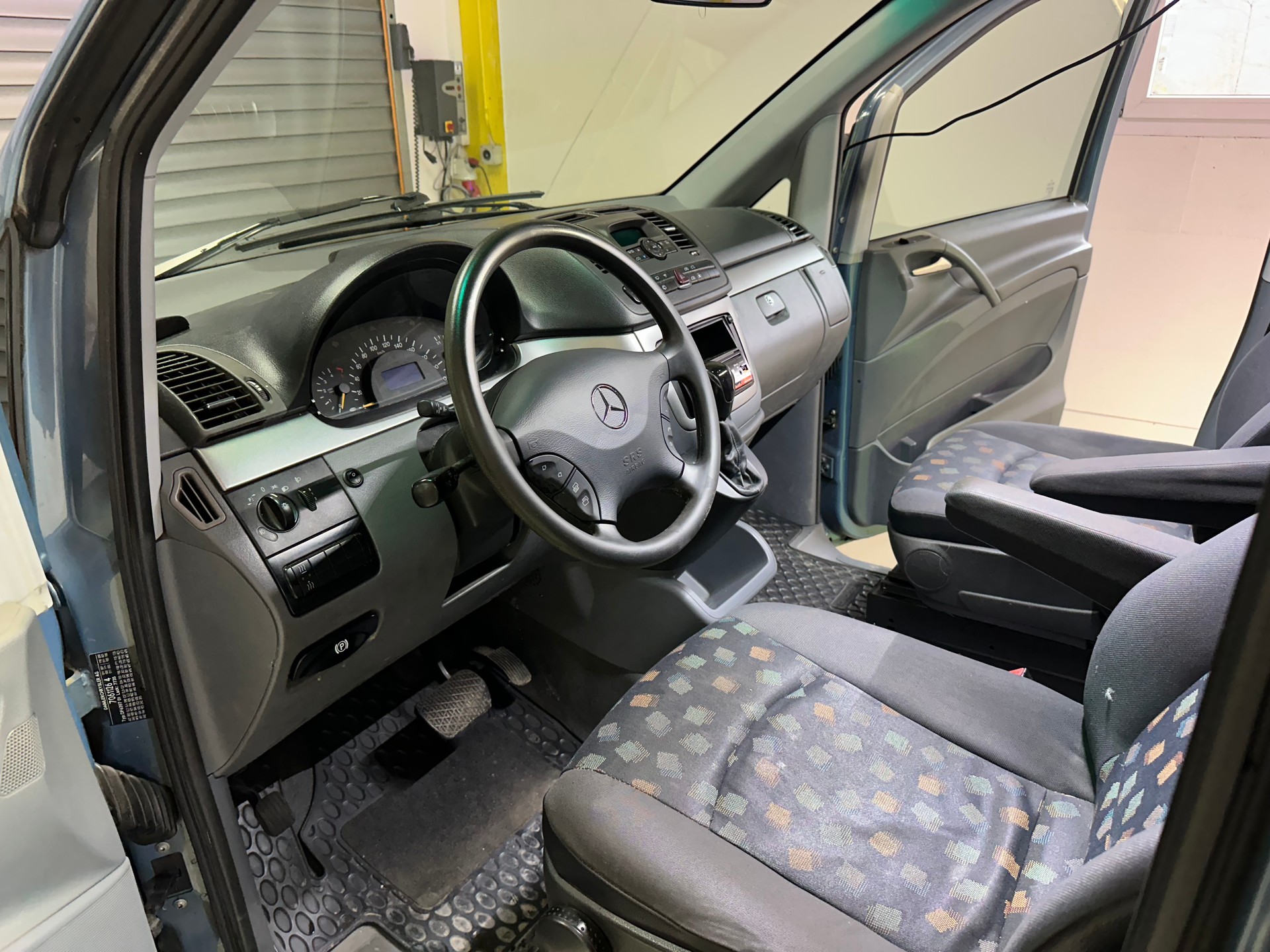 MERCEDES-BENZ Vito 115 CDI Automat-image-10
