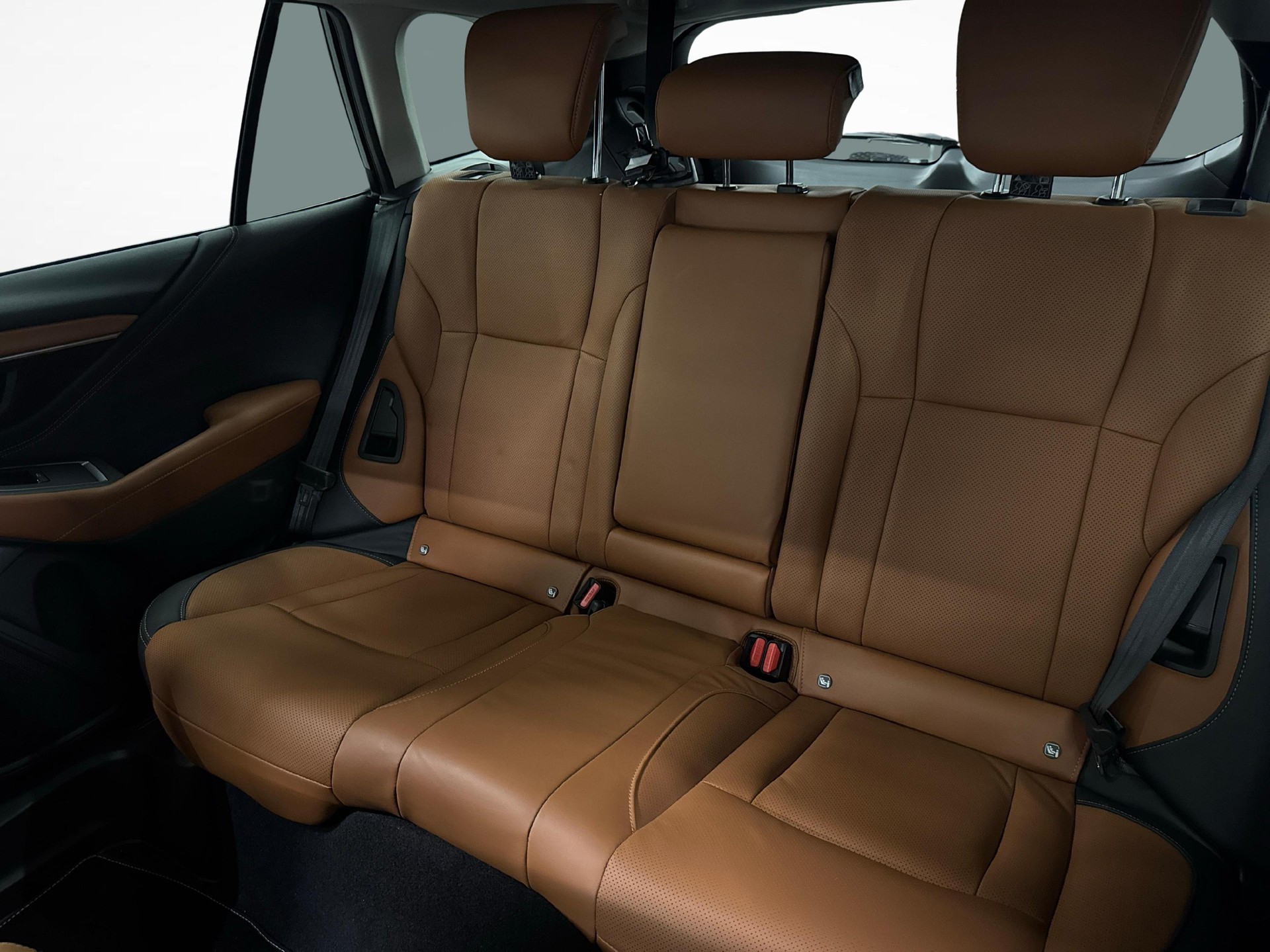 SUBARU Outback 2.5i 30th Anniversary Edition-image-10