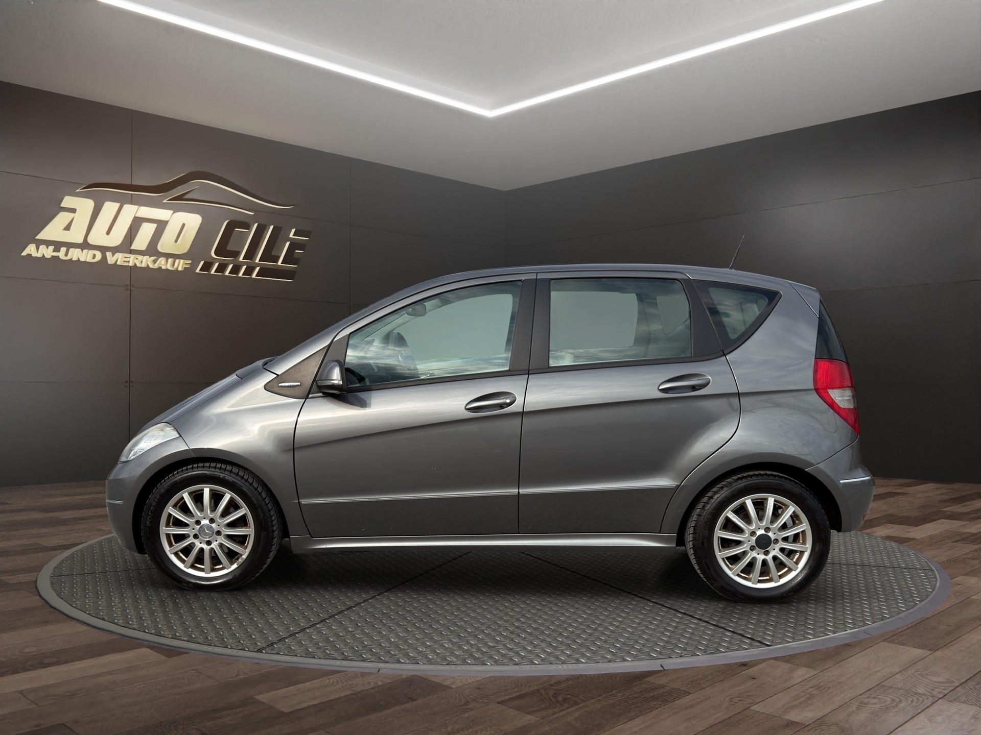 MERCEDES-BENZ A 150 Avantgarde-image-3