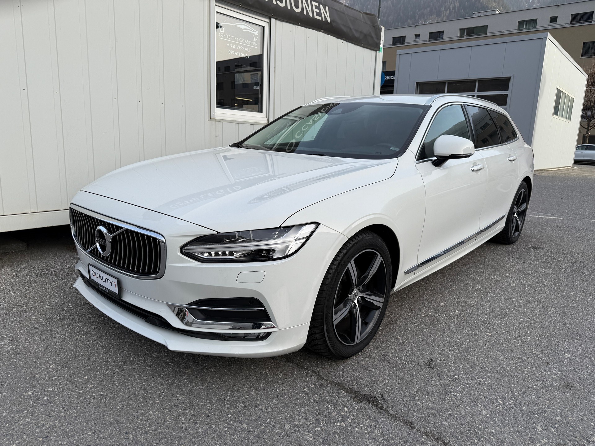VOLVO V90 D4 Inscription-image-8