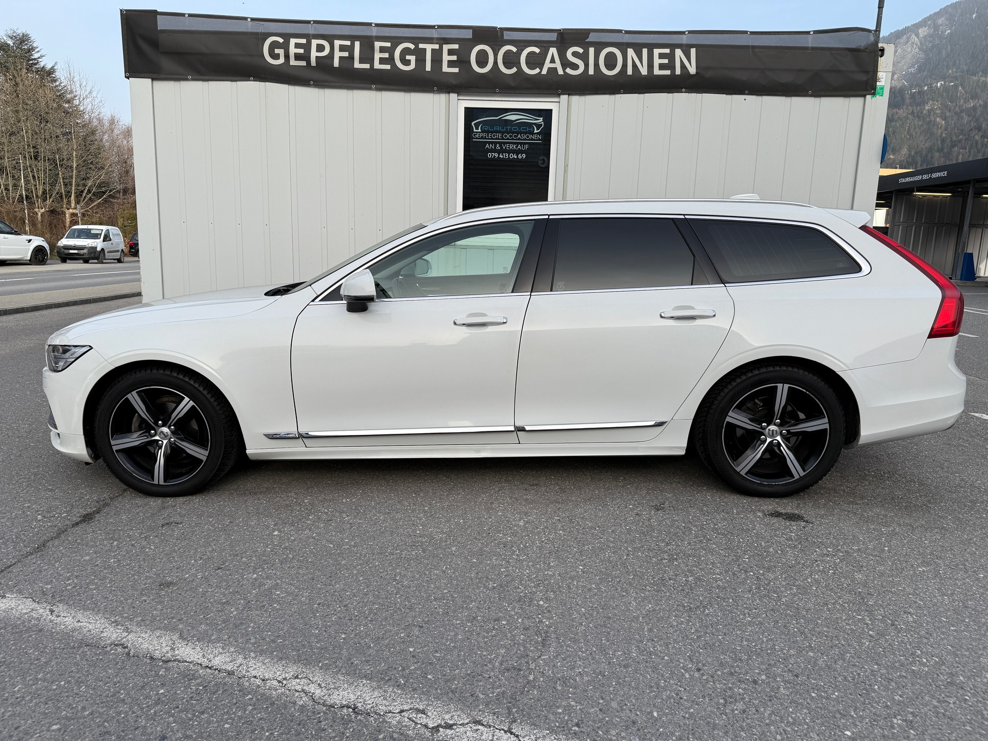 VOLVO V90 D4 Inscription-image-7