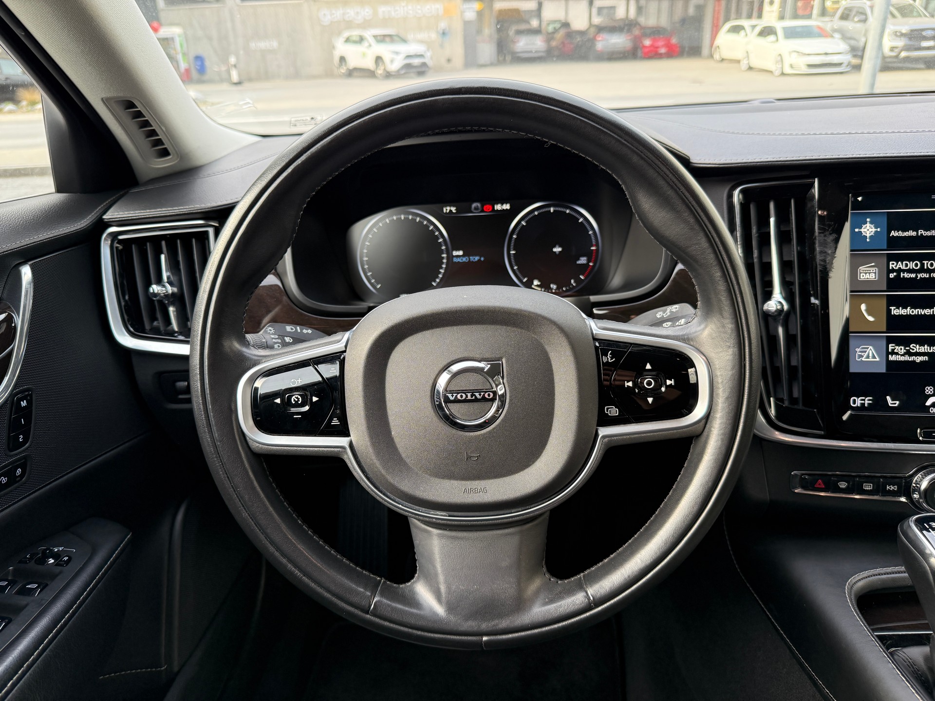 VOLVO V90 D4 Inscription-image-17