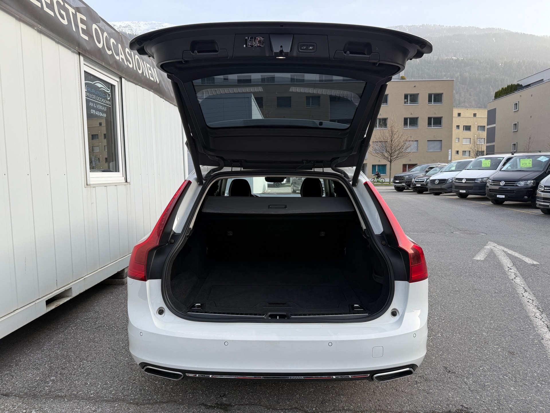 VOLVO V90 D4 Inscription-image-5