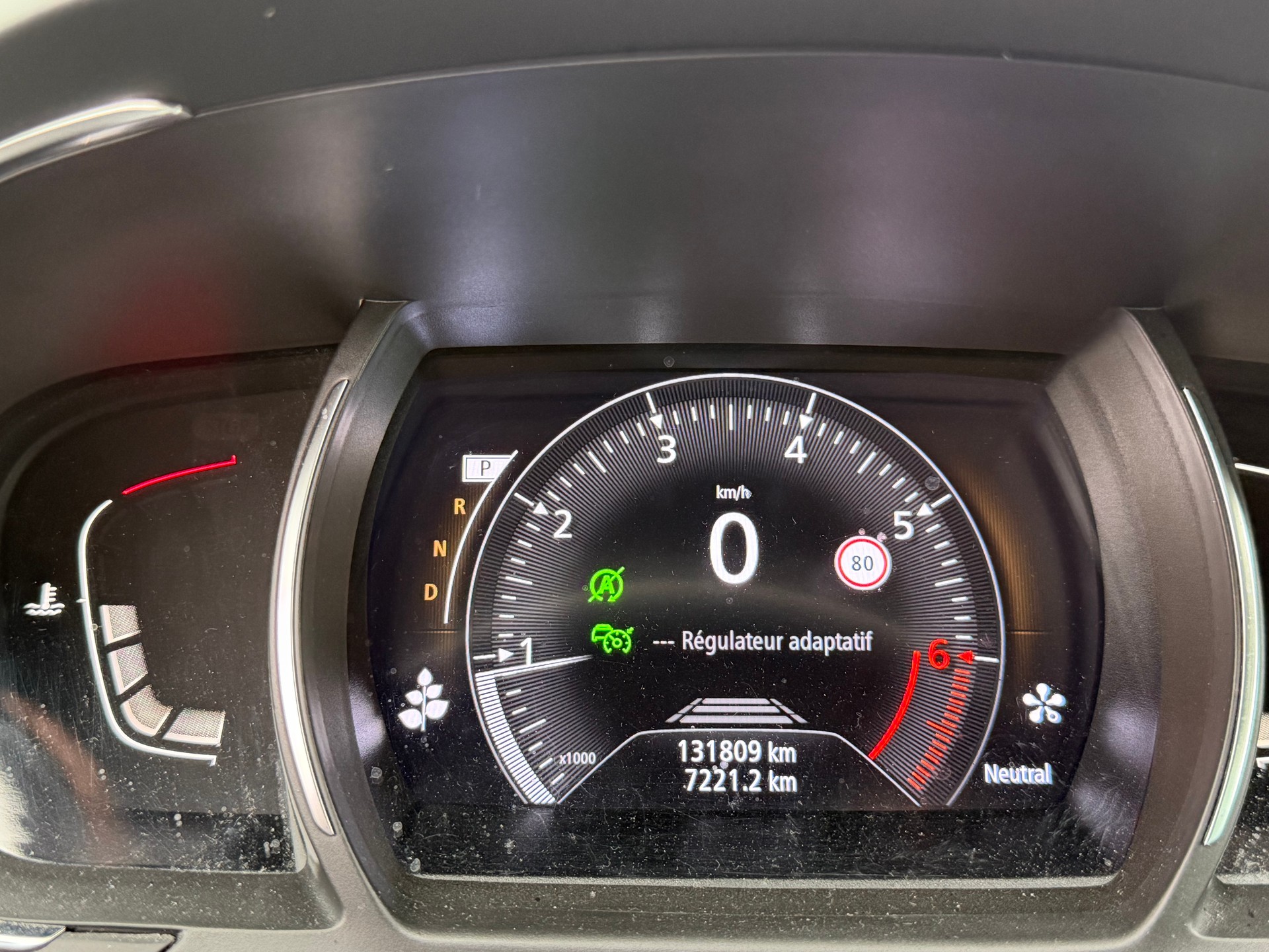 RENAULT Grand Scénic 1.3 16V Turbo Intens EDC-image-12