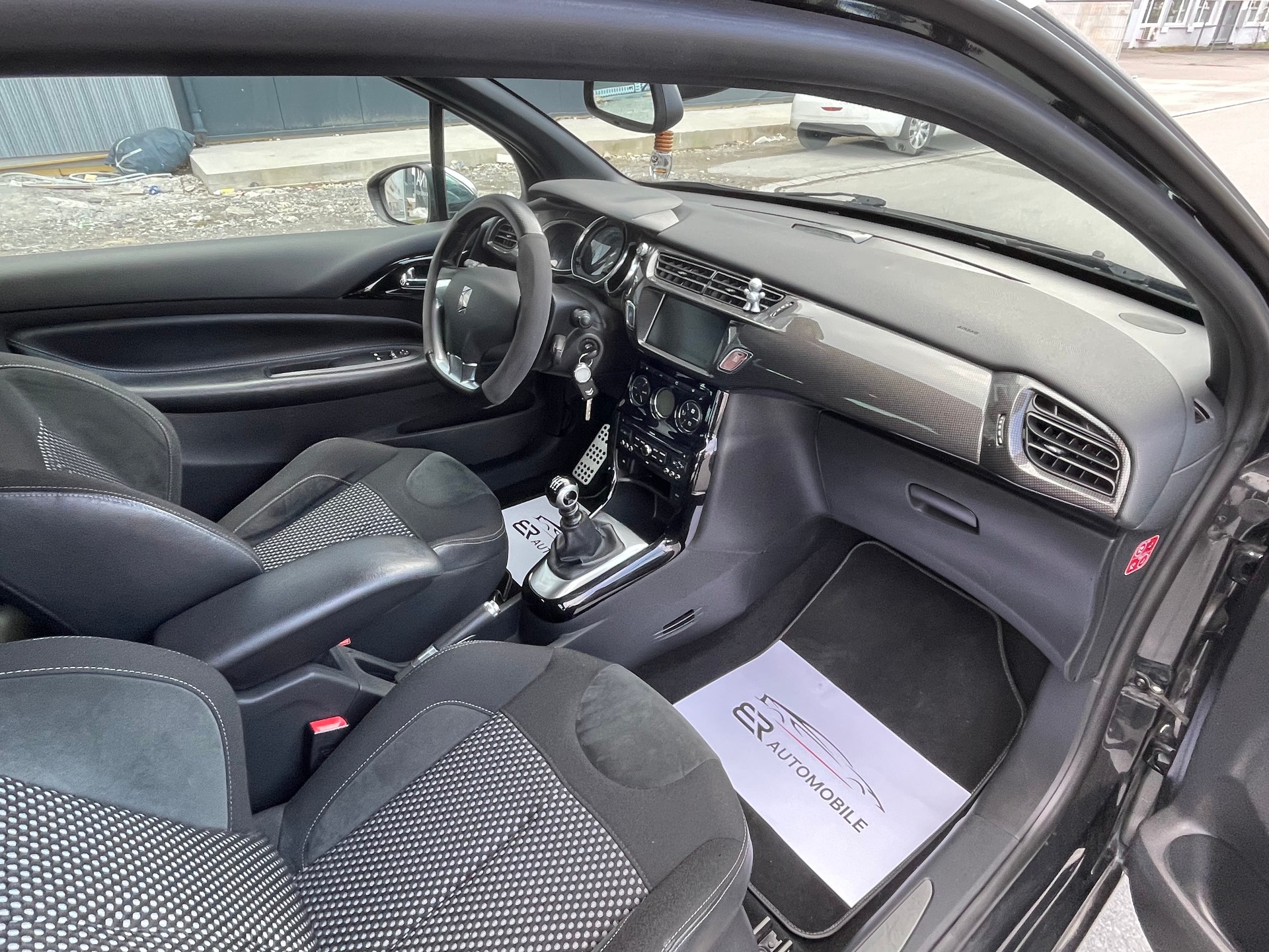 DS AUTOMOBILES DS3 1.6 THP Sport Chic-image-11