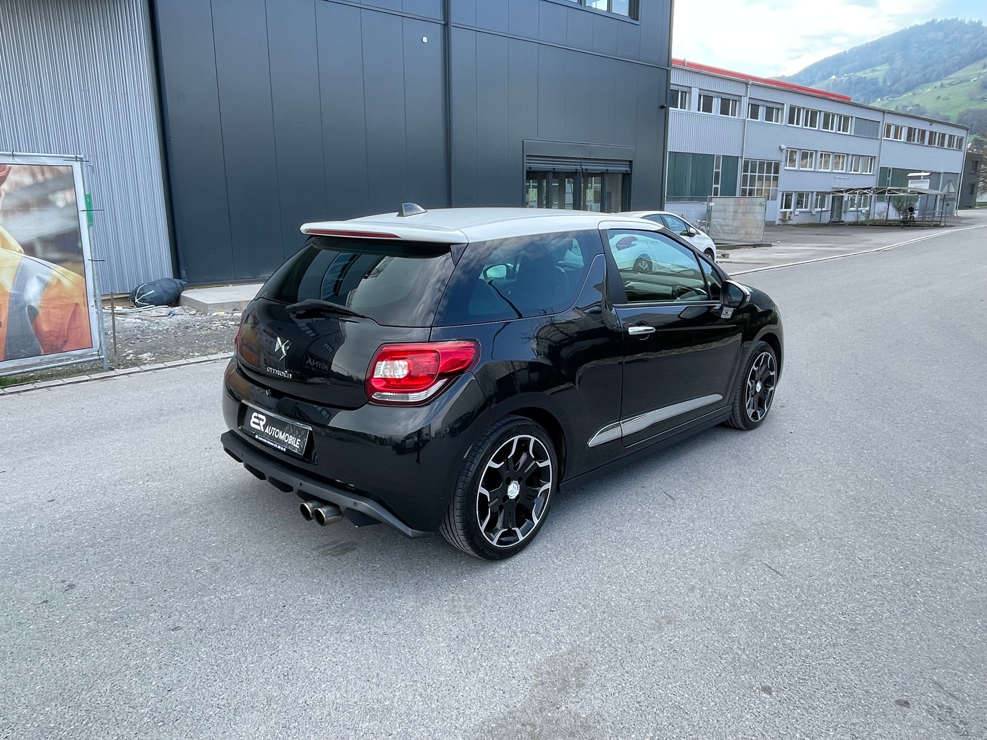 DS AUTOMOBILES DS3 1.6 THP Sport Chic-image-3