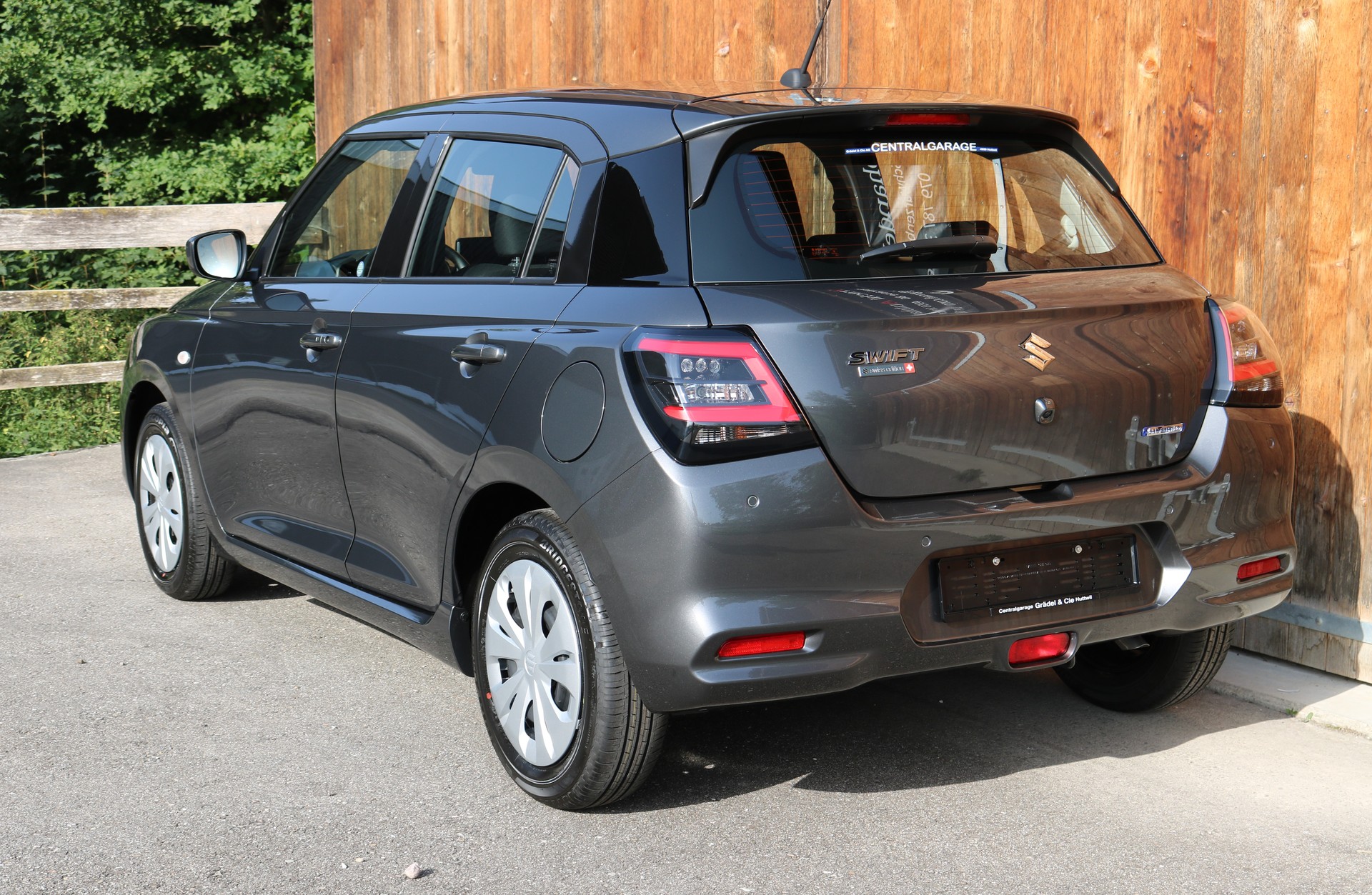 SUZUKI Swift 1.2i Unico Hybrid-image-2