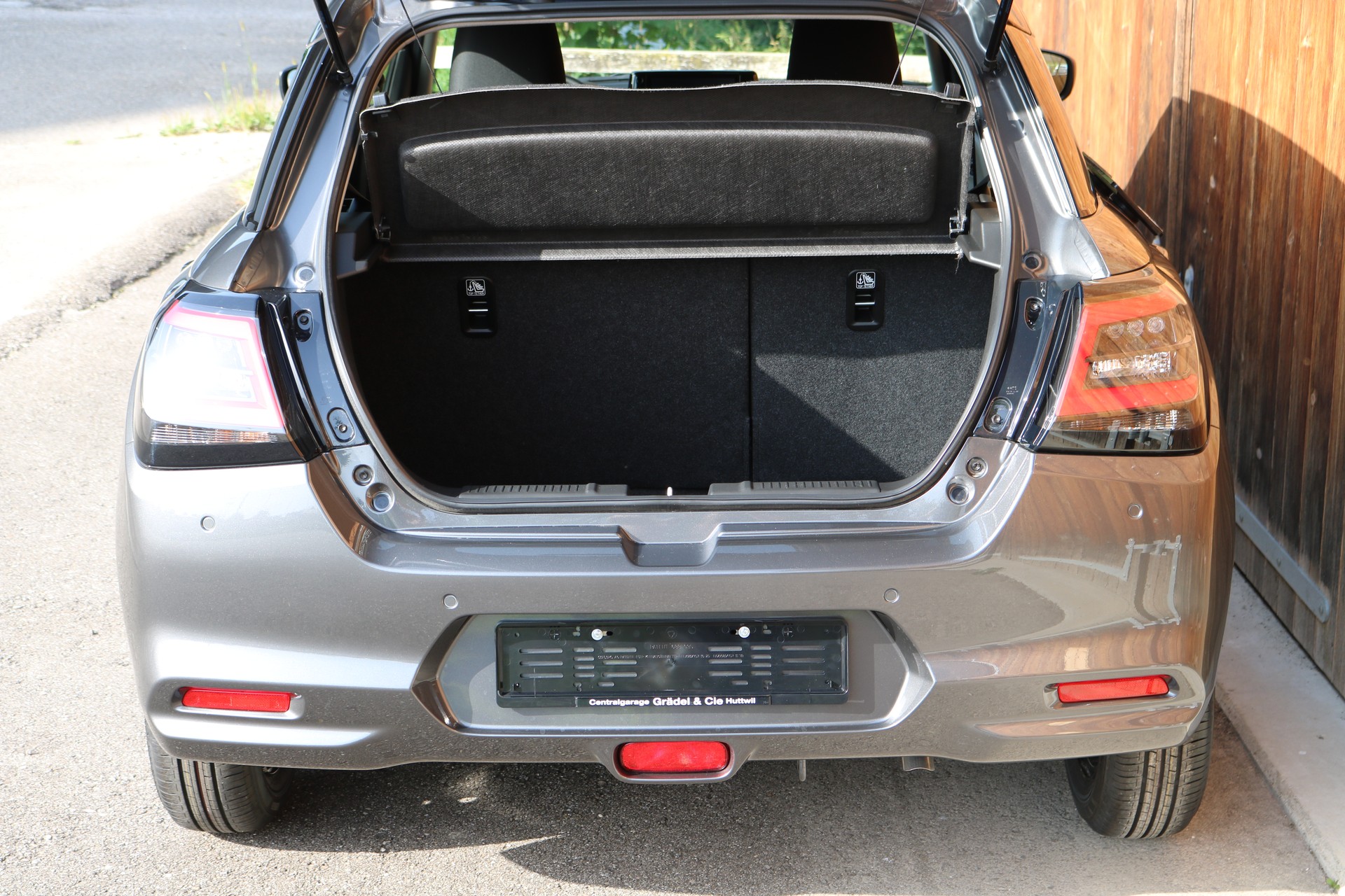 SUZUKI Swift 1.2i Unico Hybrid-image-11