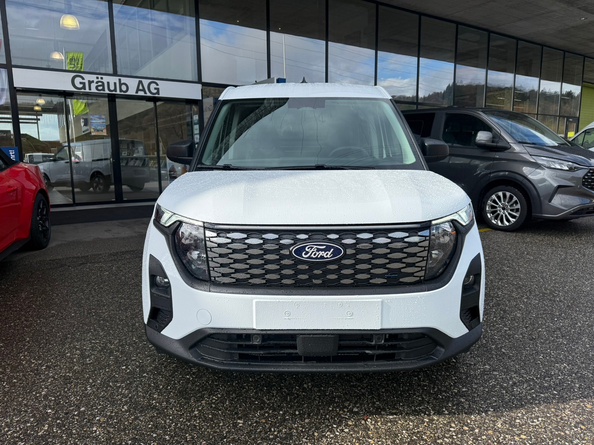 FORD E-Transit Courier Van Trend 43,5kWh-image-1