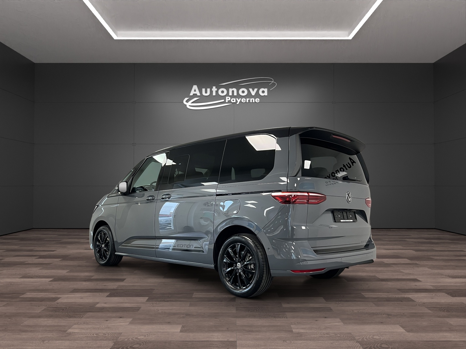 VW Multivan 2.0 TSI Life Edition DSG-image-3