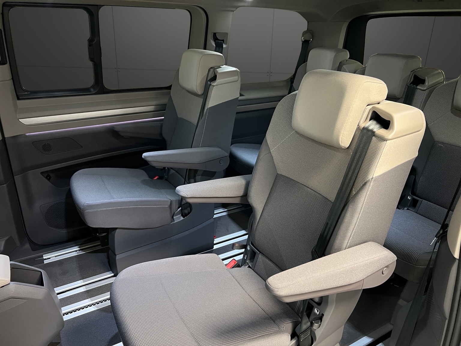 VW Multivan 2.0 TSI Life Edition DSG-image-7