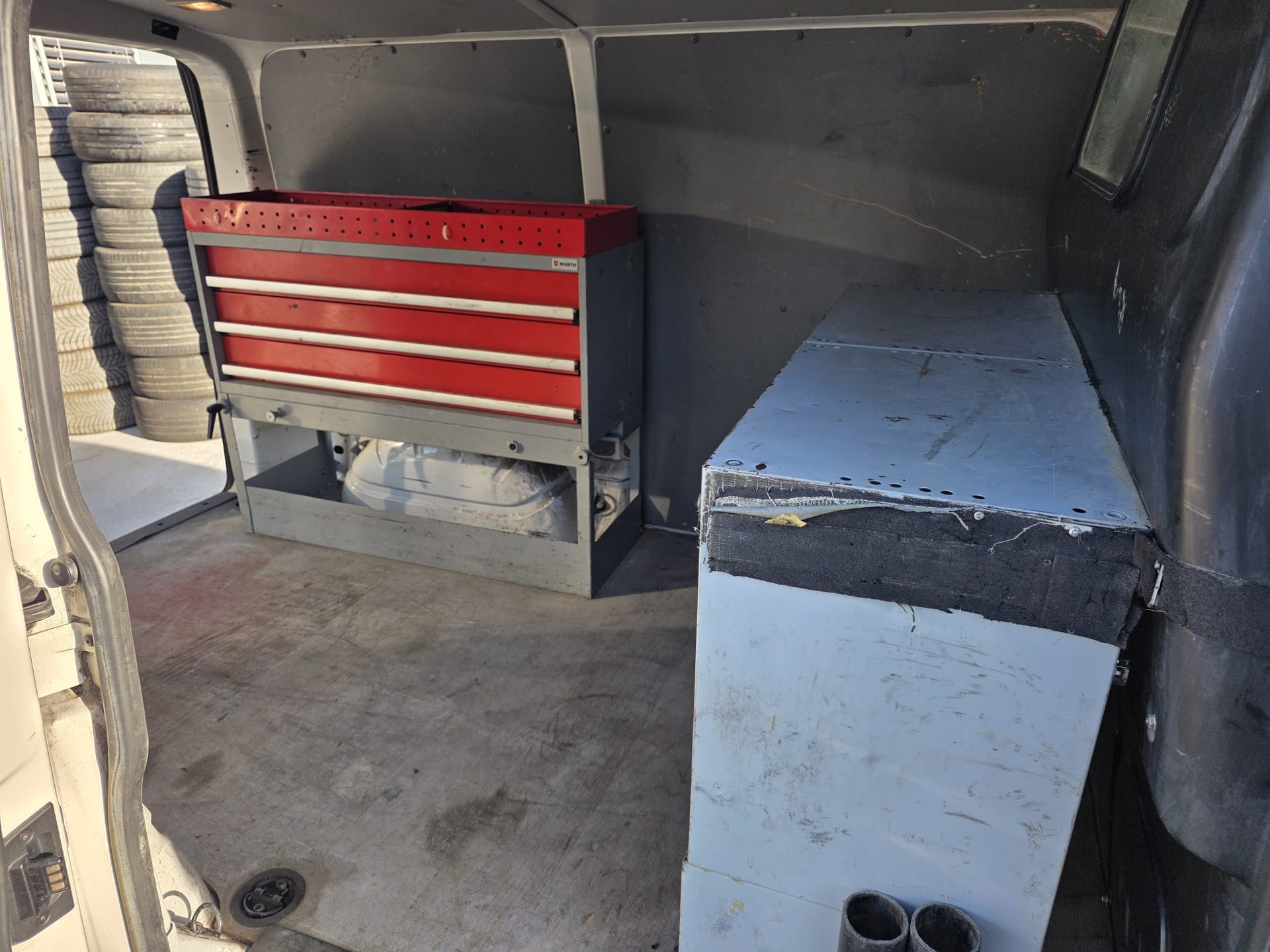 VW T5 2.0 TDI-image-8